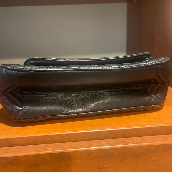 Tory Burch Chain Link Quilted Shoulder Bag - Picture 4 of 6